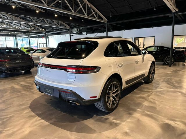 2025 Porsche Macan