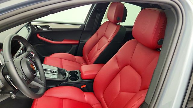 2025 Porsche Macan AWD w/ 21'' RS Spyder Wheels, Surround View & Two-Tone Leather - 23041127 - 20