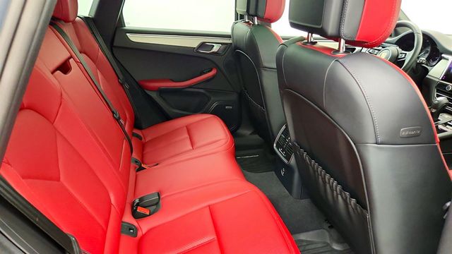 2025 Porsche Macan AWD w/ 21'' RS Spyder Wheels, Surround View & Two-Tone Leather - 23041127 - 23