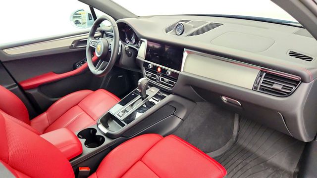 2025 Porsche Macan AWD w/ 21'' RS Spyder Wheels, Surround View & Two-Tone Leather - 23041127 - 25