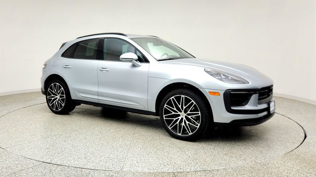 2025 Porsche Macan AWD w/ 21'' RS Spyder Wheels, Surround View & Two-Tone Leather - 23041127 - 2