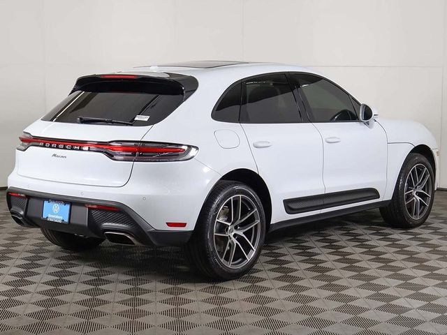 2025 Porsche Macan Base - 22941294 - 11