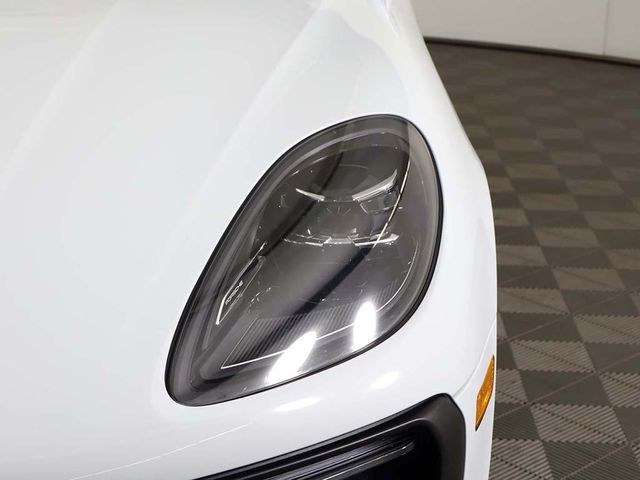 2025 Porsche Macan Base - 22941294 - 17