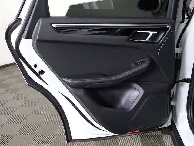 2025 Porsche Macan Base - 22941294 - 27