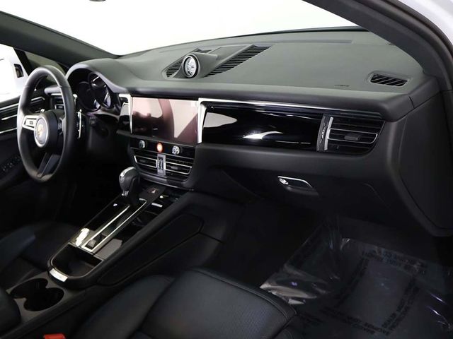 2025 Porsche Macan Base - 22941294 - 31