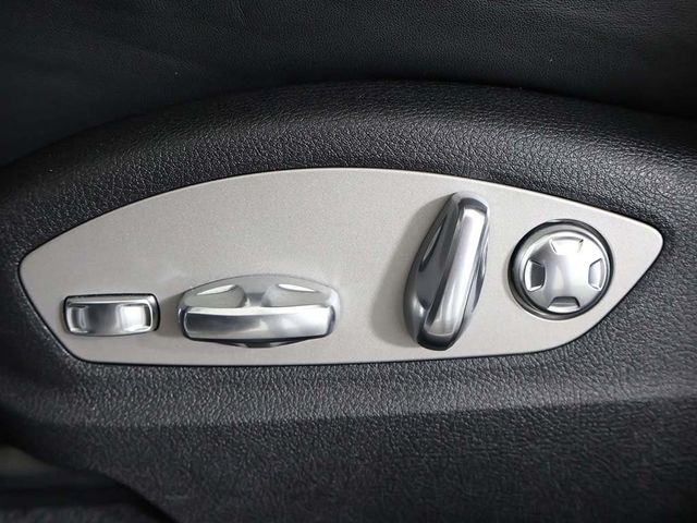 2025 Porsche Macan Base - 22941294 - 36