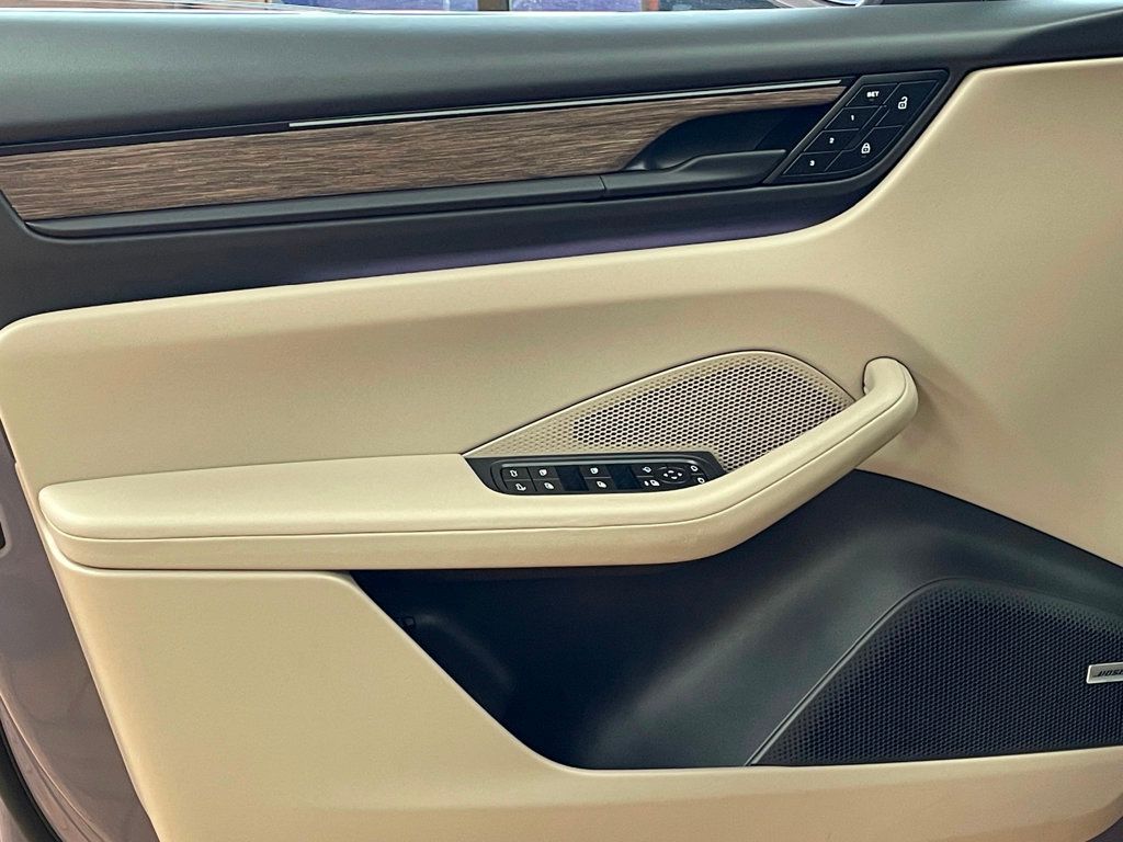 2025 Porsche Macan Electric 4 AWD - 22964915 - 14