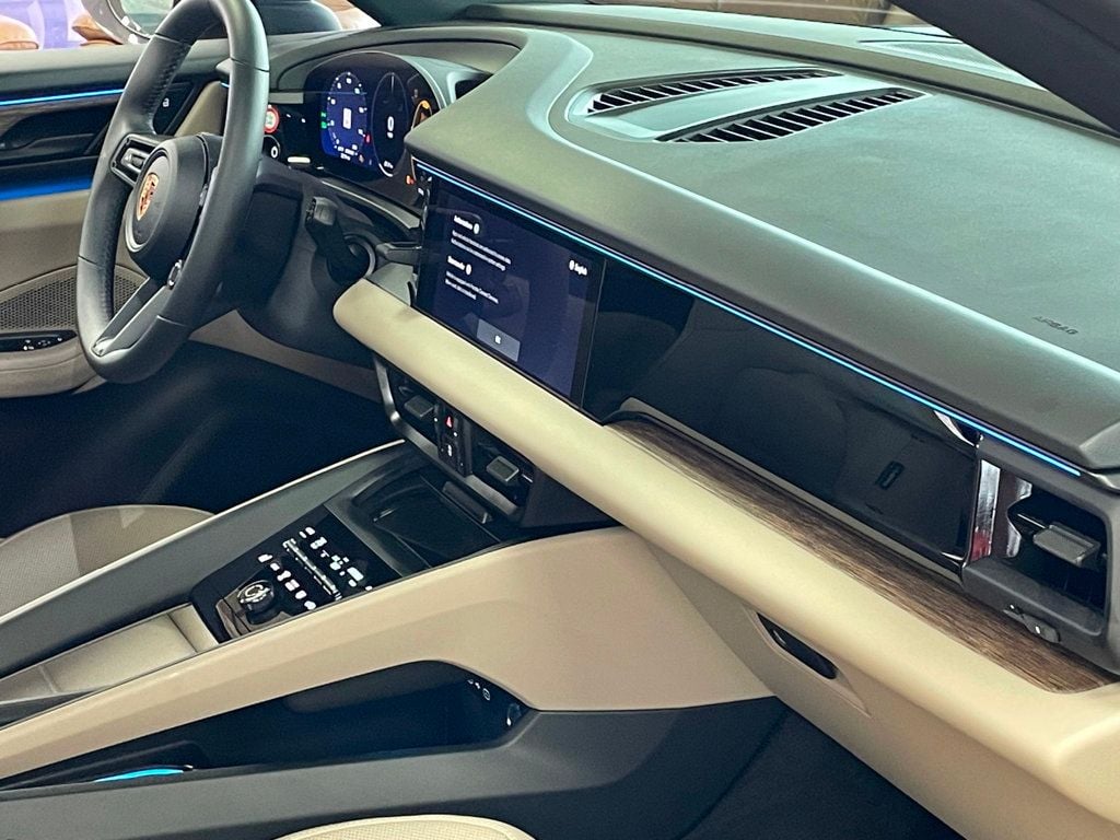 2025 Porsche Macan Electric 4 AWD - 22964915 - 28