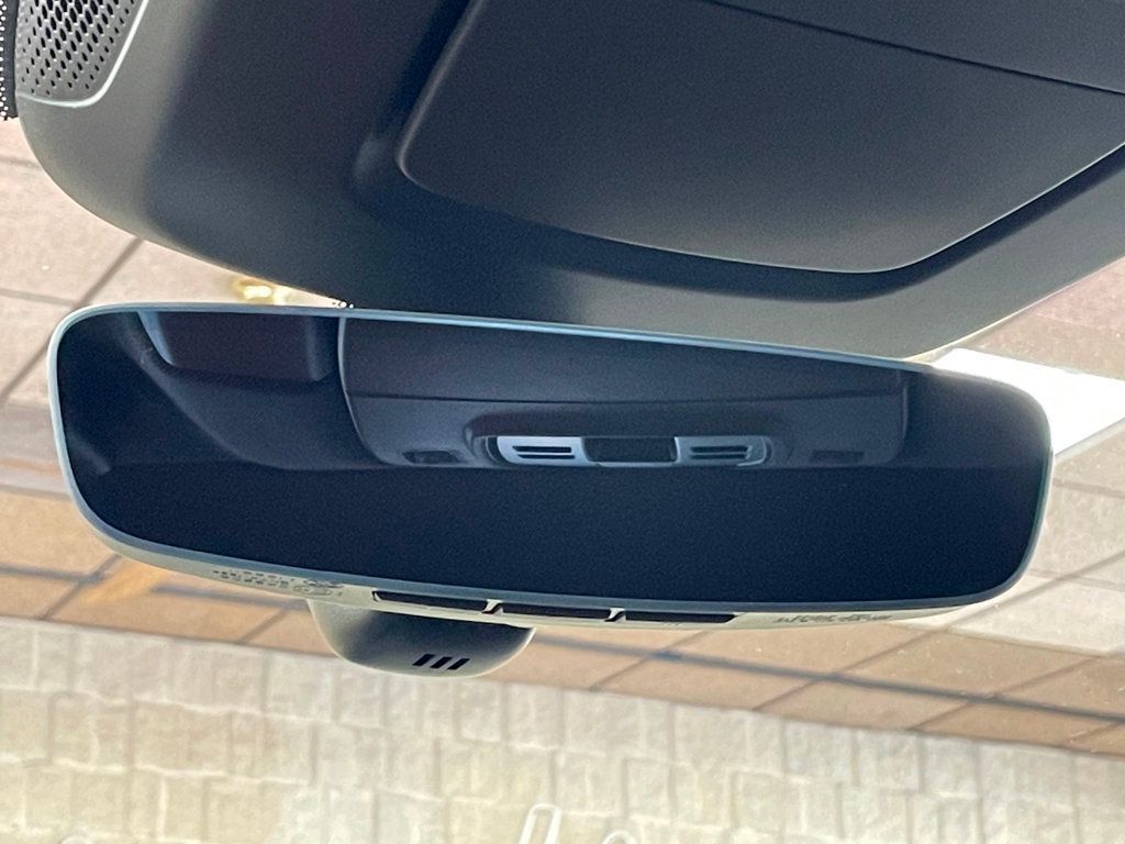 2025 Porsche Macan Electric 4 AWD - 22964915 - 44