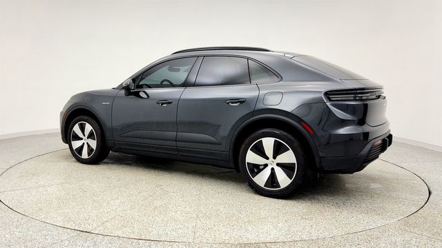 2025 Porsche Macan Electric 4 AWD with Comfort Seats, Surround View & InnoDrive - 22978515 - 6