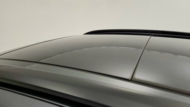 2025 Porsche Macan Electric 4 AWD with Comfort Seats, Surround View & InnoDrive - 22978515 - 9