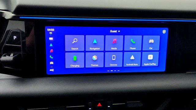 2025 Porsche Macan Electric 4 AWD with Comfort Seats, Surround View & InnoDrive - 22978515 - 14