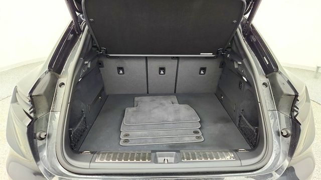 2025 Porsche Macan Electric 4 AWD with Comfort Seats, Surround View & InnoDrive - 22978515 - 18