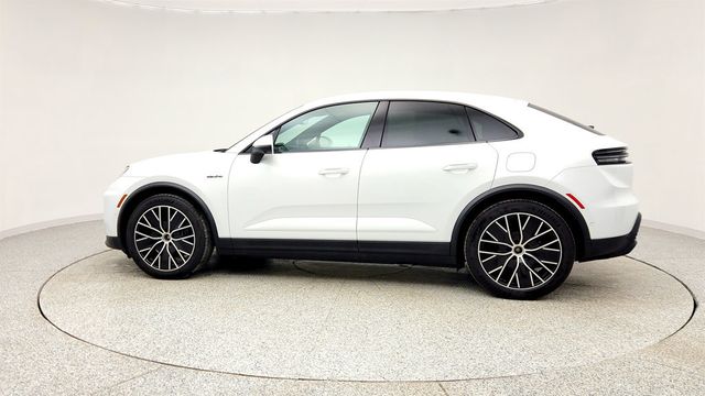 2025 Porsche Macan Electric 4 AWD w/ Premium Package & 21'' Wheels (351-mile range) - 22983242 - 7