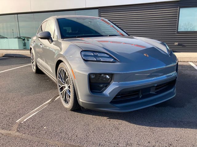 2025 Porsche Macan Electric 4S AWD - 22753139 - 19