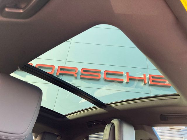 2025 Porsche Macan Electric 4S AWD - 22753139 - 32