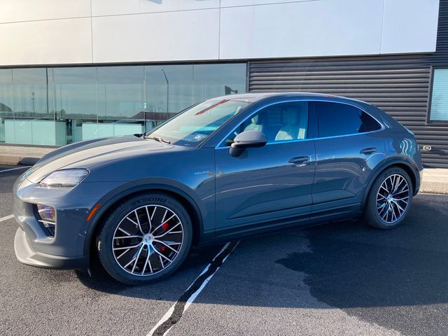 2025 Porsche Macan Electric 4S AWD - 22753139 - 7