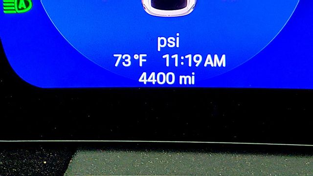 2025 Porsche Macan Electric 4S AWD w/ Premium Pkg & Sport Chrono Pkg - 23046031 - 15
