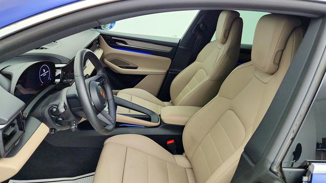 2025 Porsche Macan Electric 4S AWD w/ Premium Pkg & Sport Chrono Pkg - 23046031 - 19