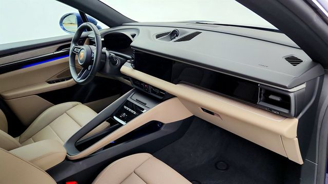 2025 Porsche Macan Electric 4S AWD w/ Premium Pkg & Sport Chrono Pkg - 23046031 - 24