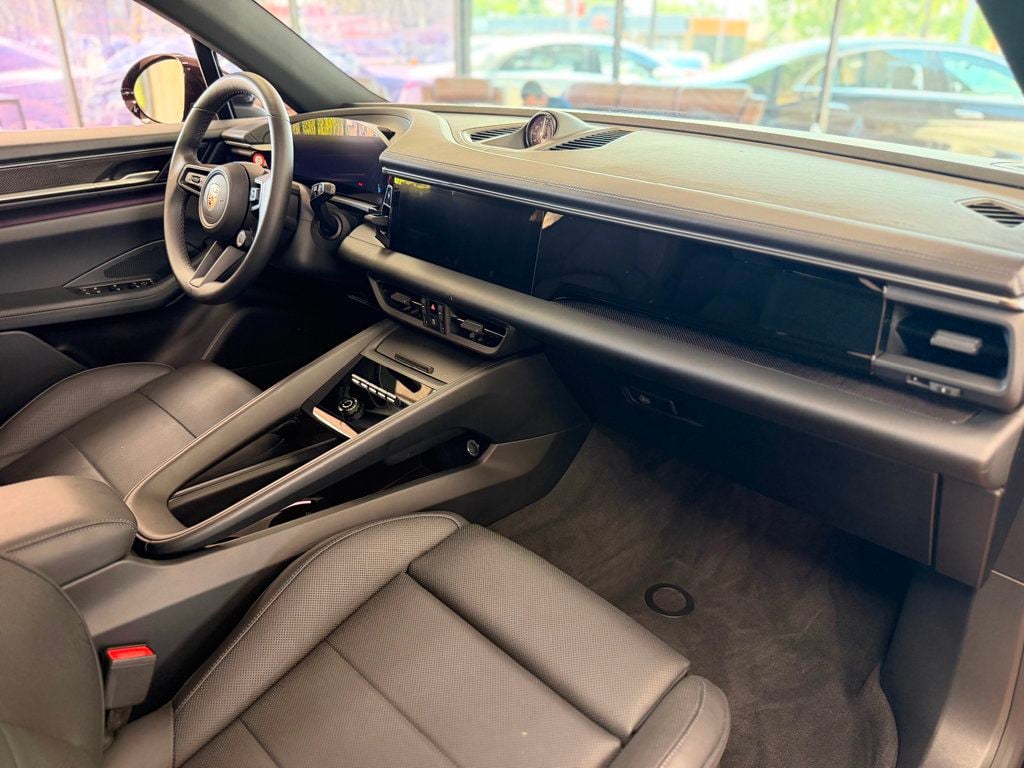 2025 Porsche Macan Electric RWD - 23049841 - 19