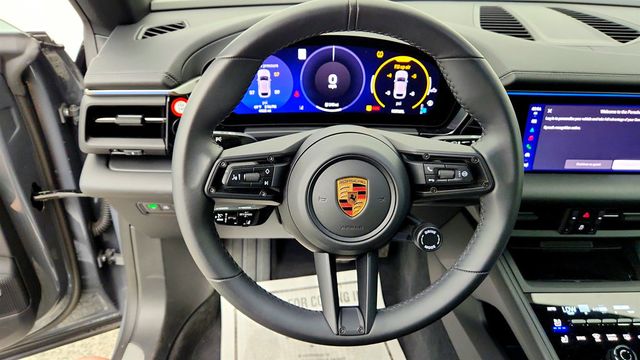 2025 Porsche Macan Electric RWD w/ Premium Pkg, Passenger Display & Surround View - 23033796 - 12