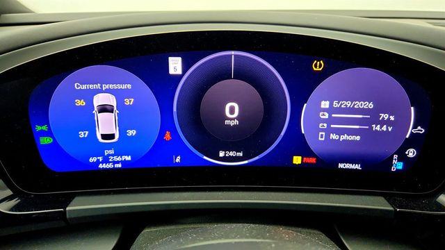 2025 Porsche Macan Electric RWD w/ Premium Pkg, Passenger Display & Surround View - 23033796 - 13