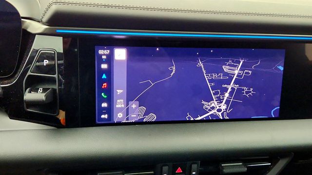 2025 Porsche Macan Electric RWD w/ Premium Pkg, Passenger Display & Surround View - 23033796 - 16