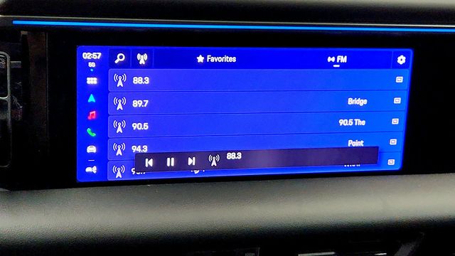 2025 Porsche Macan Electric RWD w/ Premium Pkg, Passenger Display & Surround View - 23033796 - 17