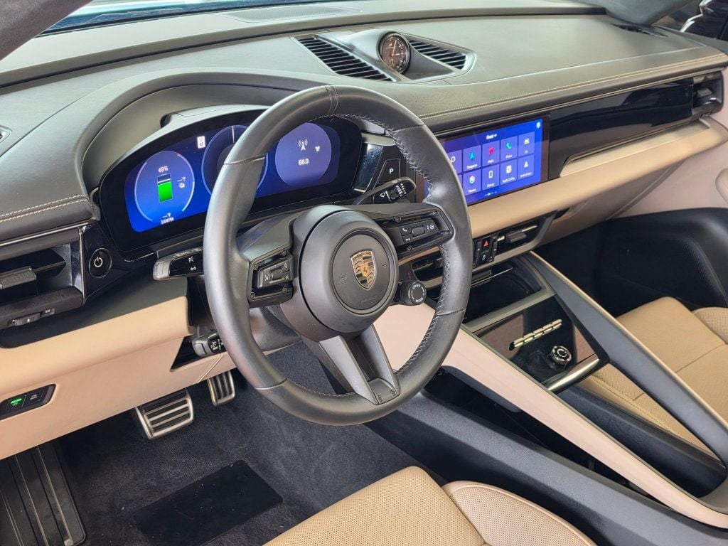 2025 Porsche Macan Electric Turbo AWD - 23058450 - 13