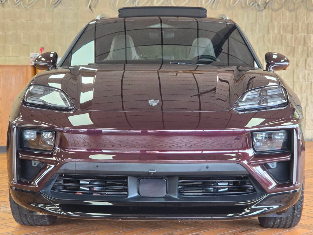 2025 Porsche Macan Electric Turbo AWD - 23058450 - 2