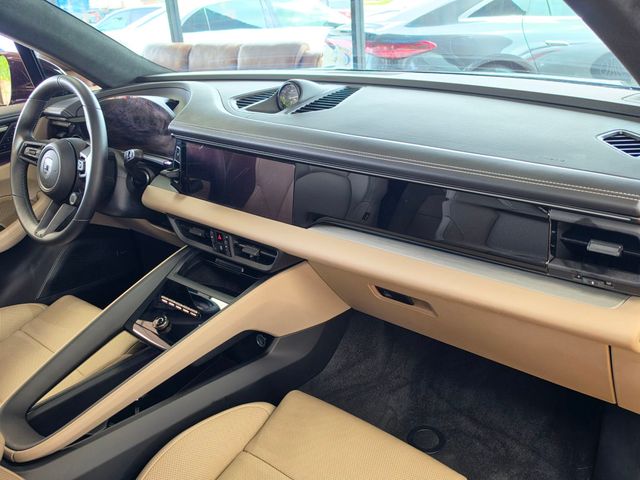 2025 Porsche Macan Electric Turbo AWD - 23058450 - 30