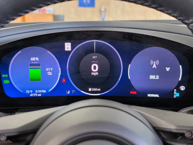 2025 Porsche Macan Electric Turbo AWD - 23058450 - 35
