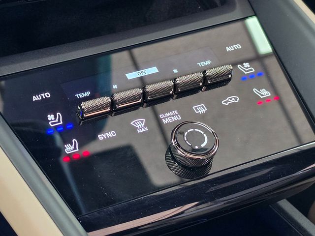 2025 Porsche Macan Electric Turbo AWD - 23058450 - 43