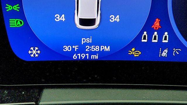 2025 Porsche Macan Electric with Premium Package, 21'' Wheels & Passenger Display - 22956586 - 15