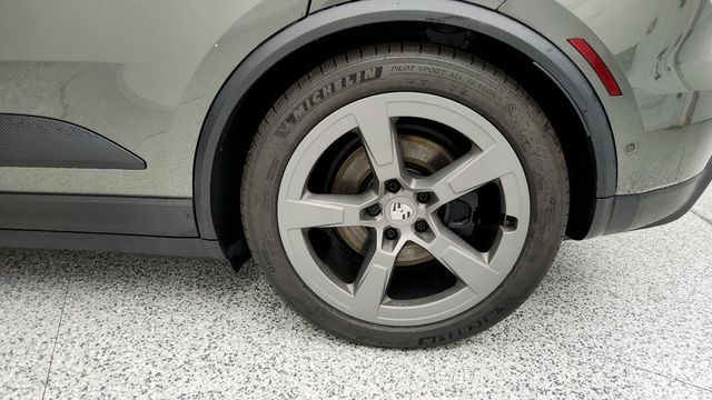 2025 Porsche Macan Electric with Premium Package, 21'' Wheels & Passenger Display - 22956586 - 8