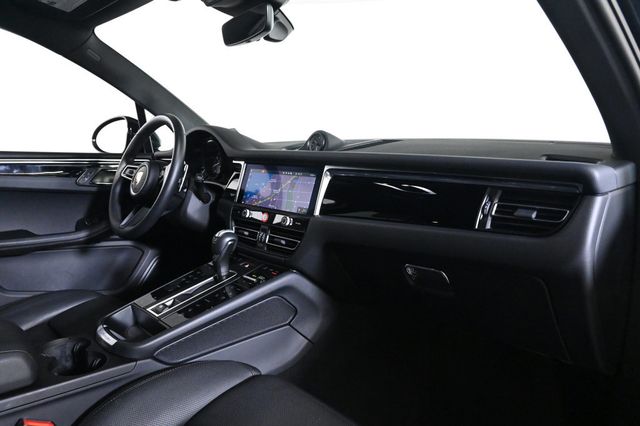 2025 Porsche Macan S - 23004389 - 16