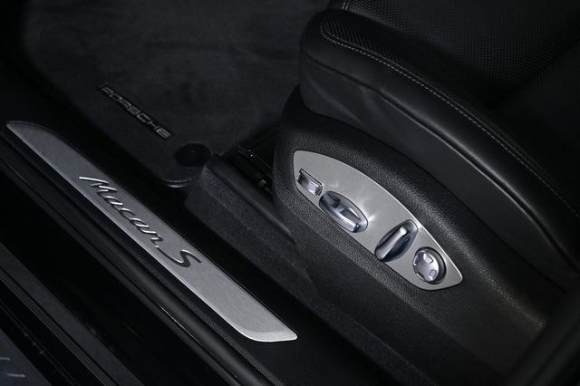2025 Porsche Macan S - 23004389 - 21
