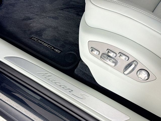 2025 Porsche Macan S - 23008251 - 17
