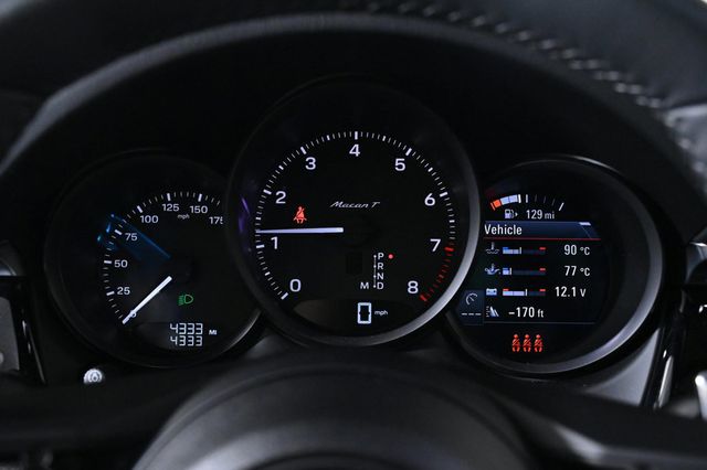 2025 Porsche Macan T - 22996341 - 12