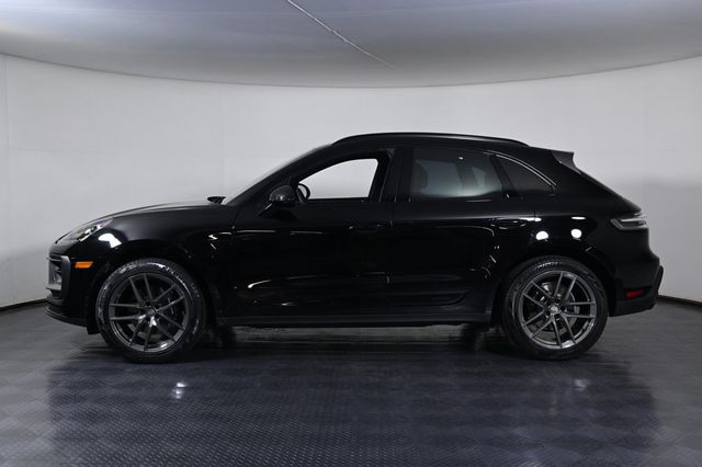 2025 Porsche Macan T - 22996341 - 1