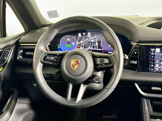 2025 Porsche Macan Electric 4 - 23040180 - 11