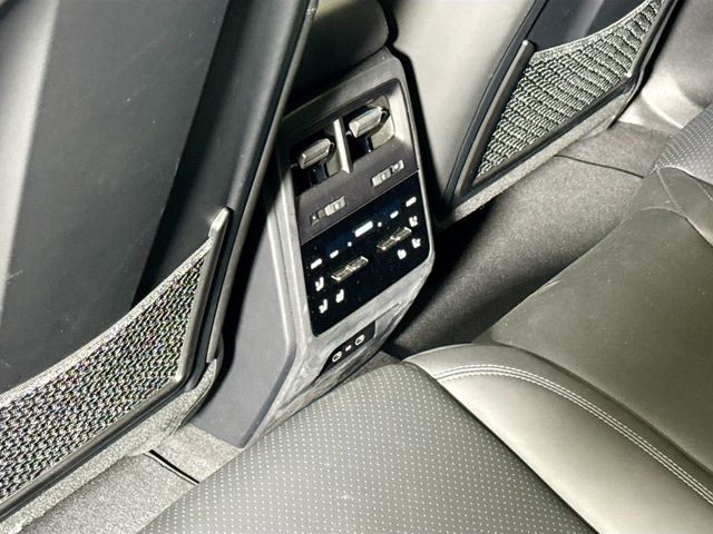 2025 Porsche Macan Electric 4 - 23040180 - 17