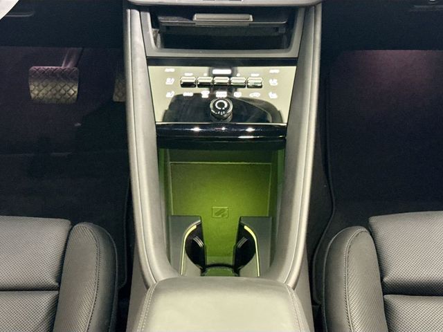 2025 Porsche Macan Electric 4 - 23040180 - 18