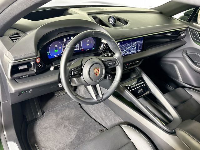 2025 Porsche Macan Electric 4 - 23040180 - 3
