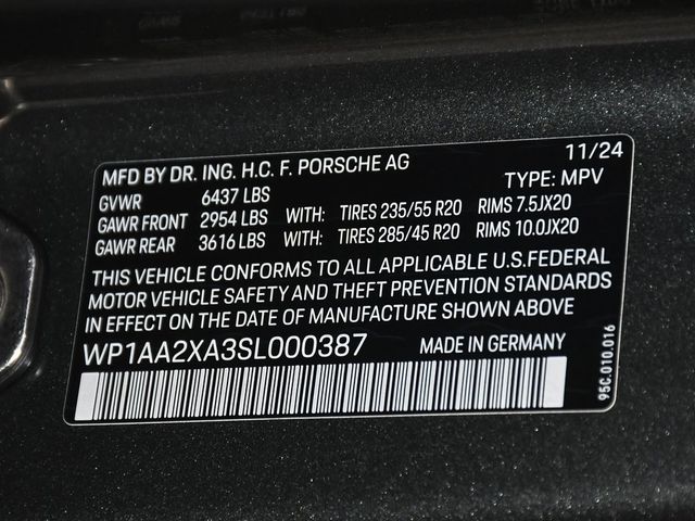 2025 Porsche Macan Electric 4 - 22922996 - 17