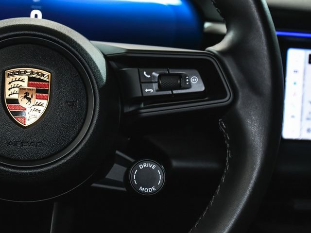 2025 Porsche Macan Electric 4 - 22922996 - 34