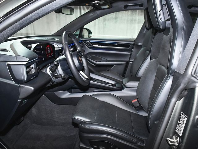 2025 Porsche Macan Electric 4 - 22922996 - 44