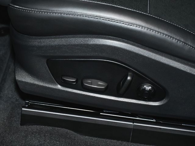 2025 Porsche Macan Electric 4 - 22922996 - 45