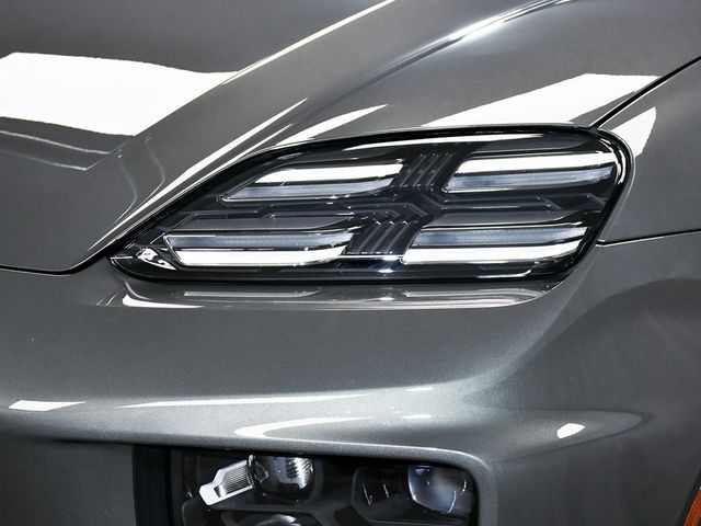2025 Porsche Macan Electric 4 - 22922996 - 74
